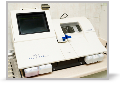 A picture of a blood gas analyser.